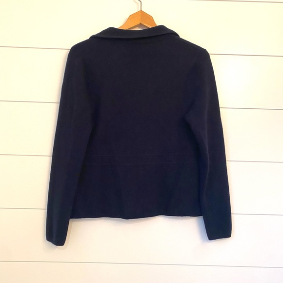 TALBOTS navy blue blazer (size M) - Picture 3 of 5